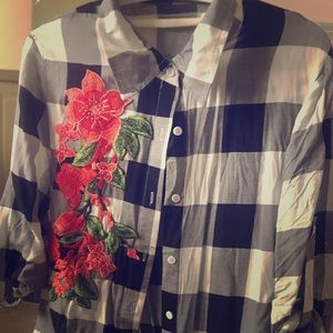 Women’s button down top